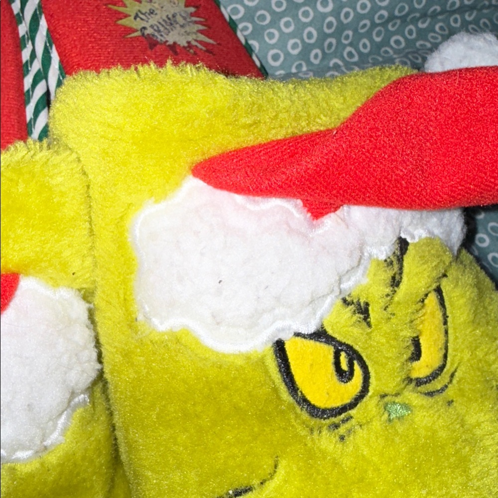 Grinch Slippers - image 8